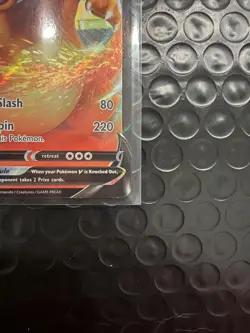 Charizard V Ultra Rare Darkness Ablaze 019/189 Pokemon TCG NM - Image 4