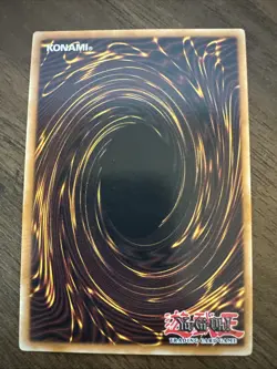 Yu-Gi-Oh! Gryphon Wing - SDP-050 Super Rare 1st Edition 1996 Holo - Image 2