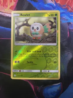 Rowlet 17/236 Reverse Holo Sun & Moon Cosmic Eclipse Pokemon Card 2019 - Image 1
