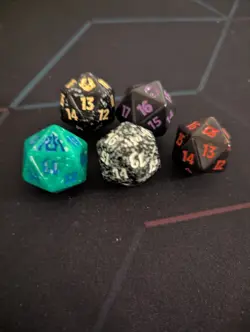 5 magic The Gathering D20 Spindown Dice - Image 1