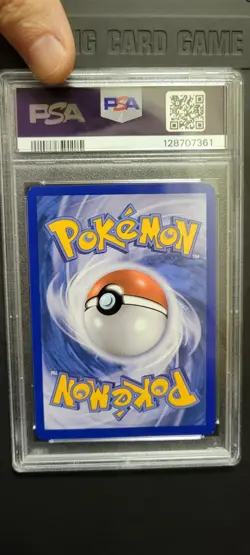 2013 POKEMON B&W PLASMA STORM #131 FULL ART/VICTINI EX PSA 7 - Image 3