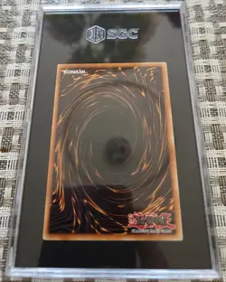 Yugioh SGC 9 MINT Dark Magician MGED-EN002 1st Edition Maximum Gold El Dorado - Image 3