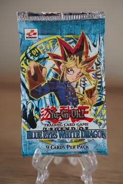 2002 Yugioh LOB Unlimited Legend of Blue Eyes White Dragon Booster Pack Konami - Image 1
