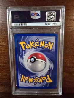 Umbreon 13/75, Pokemon Neo Discovery Holo (PSA 8) - Image 2