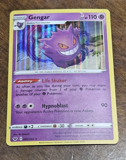 Gengar 085/202 Sword & Shield Holo Rare Pokemon Card - Image 1