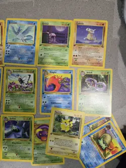 Lot Of 26 First Edition Fossil Original Pokemon Cards - Image 4