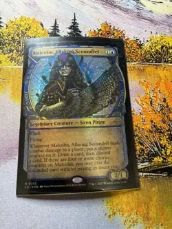 Malcolm, Alluring Scoundrel -Lost Caverns of Ixalan - Showcase - LCI 293 Foil - Image 1