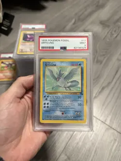 Pokemon 1999 Fossil Articuno #17 PSA 9 - Image 1
