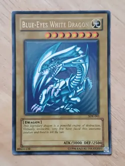 Yugioh Blue-Eyes White Dragon SDK-001 Ultra Rare Foil - Image 1