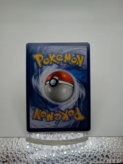 Nincada 013/185 Reverse Holo Vivid Voltage Pokemon Card NM - Image 2