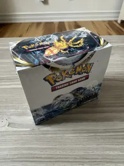 POKEMON TCG SWORD & SHIELD SILVER TEMPEST SEALED BOOSTER BOX - Protective Case - Image 5