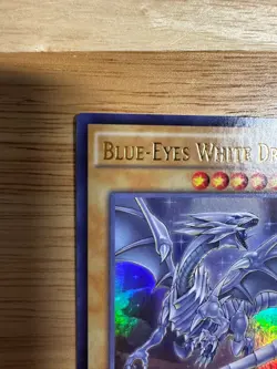 Yugioh Blue-Eyes White Dragon (UR) MVP1-ENSV4 DSoD Movie Pack - Image 2