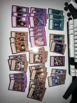 Traptrix Structure X3 Deck with staples and 2 deck boxes,card sleeves. Yu-Gi-Oh - Image 4