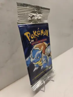 21.13 g Heavy Blastoise Pokemon WOTC Base Set Unlimited Booster Pack 1999 - Image 4