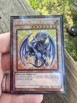 Blue-Eyes White Dragon Secret Rare BLMM-EN001 Yugioh Chibi - Image 2