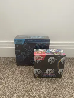 Pokemon TCG Phantasmal Flames Booster Box (36 Packs) + ETB NEW & SEALED IN HAND - Image 1