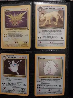 Pokemon TCG 44 Card Binder Lot ~ 1st Edition ~ Shadowless ~ Holo ~ WOTC ~ NM - Image 2