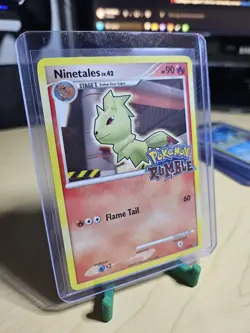 NINETALES 3/16 HOLO STAMP POKEMON RUMBLE 2009 - Image 3