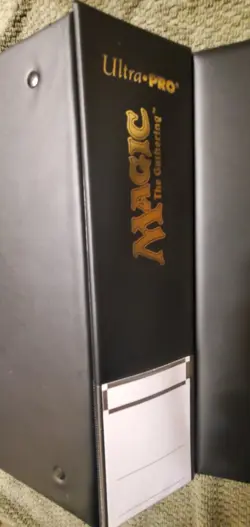 Magic the Gathering Ultra Pro Gold Stamped 3-Ring Binder Album + Pages MTG - Image 5