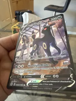 Pokemon TCG Umbreon v TG22/TG30 Ultra Rare Brilliant Stars Mint Condition - Image 2
