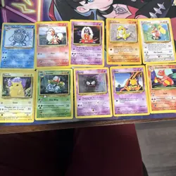 1999 Pokemon WOTC Vintage 10 Card Lot Base Set Pikachu- Ivysaur- Charmeleon - Image 1