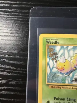 Weedle 69/102 Base Set Unlimited WOTC Vintage Pokemon - Image 3