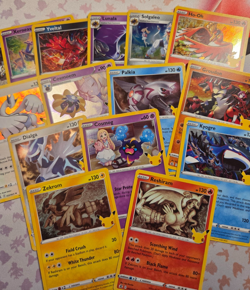 Pokemon TCG Celebrations Bundle x17 Pikachu, Zamazenta & More - Image 2