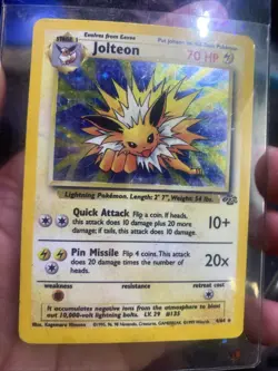 Jolteon 1st Edition Holo Rare Jungle 4/64 WOTC Vintage Pokemon - Image 1