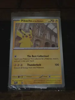 Pokemon x Natural History Museum Promo - Pikachu At The Museum JUMBO card - Image 1