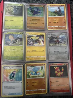 Pokemon TCG 18 Card Collection Includes Holos and Reverse Holos As Pictured NM - Image 1