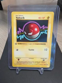 Pokemon TCG Voltorb Card 67/102 Base Set 1st Edition Shadowless Common - Image 3