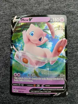 Pokemon TCG Mew V 069/189 Darkness Ablaze Holo Ultra Rare NM - Image 1