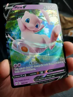 Pokemon TCG Mew V 069/189 Darkness Ablaze Holo Ultra Rare NM - Image 3