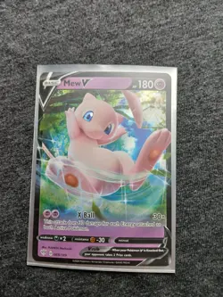 Pokemon TCG Mew V 069/189 Darkness Ablaze Holo Ultra Rare NM - Image 4