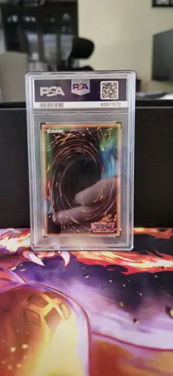PSA 10 - Yu-Gi-Oh Card - LC01-EN005 - DARK MAGICIAN (25th QCSR Holo) - GEM MINT - Image 2