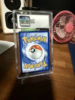 POKEMON X VAN GOGH #085 PIKACHU WITH GREY FELT HAT CGC 9.5 - WITH DISPLAY CASE - Image 4