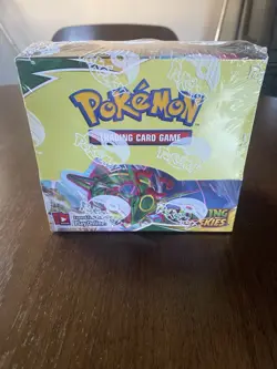 Pokemon TCG Sword & Shield Evolving Skies Booster Box 36 Packs FACTORY SEALED - Image 1