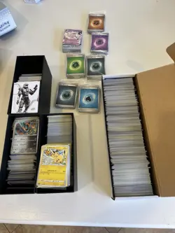 Pokemon + Halo Common Bulk Card Lot. Holos, Sleeves, Etb Accessories - Image 2