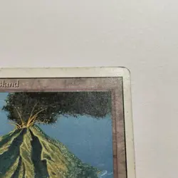 Volcanic Island Magic The Gathering MTG Revised Edition Dual Land Trading Card - Image 2