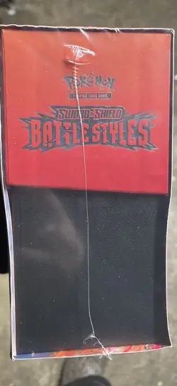 Pokemon Sword and Shield Battle Styles Elite Trainer Box Card Game 820650808357 - Image 4