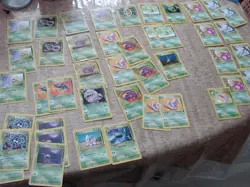 VTG Pokemon Cards 1999-2000 Green Grass LOT 44 Gamefreak GC - Image 1
