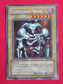 Summoned Skull BPT-002 2002 Collectors Tin Limited Edition - Image 1