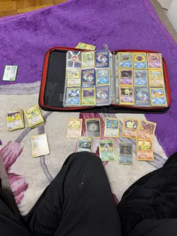 Mixed Ungraded Bulk Lot – Pokemon TCG & Sports Cards – 200+ Cards Holos Rares! - Image 1