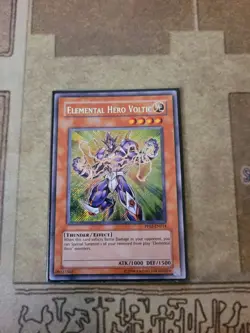 YUGIOH ELEMENTAL HERO VOLTIC PP02-EN014 SECRET UNLIMITED ED NM BLEED HOLO - Image 1