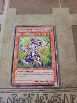 YUGIOH ELEMENTAL HERO VOLTIC PP02-EN014 SECRET UNLIMITED ED NM BLEED HOLO - Image 4