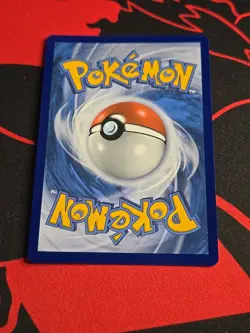 PIKACHU V 2020 POKEMON SWSH VIVID VOLTAGE RARE 043/185 Q4490 - Image 2
