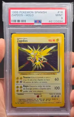 1999 WOTC POKEMON TCG SPANISH UNLIMITED BASE SET ZAPDOS HOLO 16/102 PSA 9 MINT - Image 1