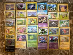 Old Pokemon card lot 300+ Cards base set shadowless, HGSS, plasma and more - Image 2
