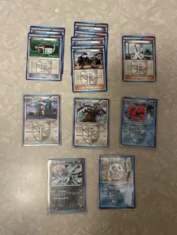 Lot of team Plazma Pokemon cards from Black and White Plazma Freeze - Image 1
