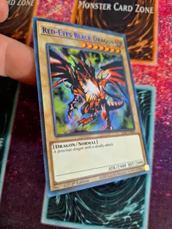 Yu-Gi-Oh! Red-Eyes Black Dragon LDS1-EN001 Blue Ultra Rare 1st Edition NM - Image 2